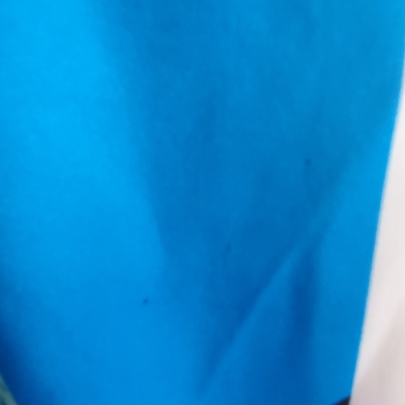 Eye catch for sure! Beautiful, bright colors - Picture 6 of 8